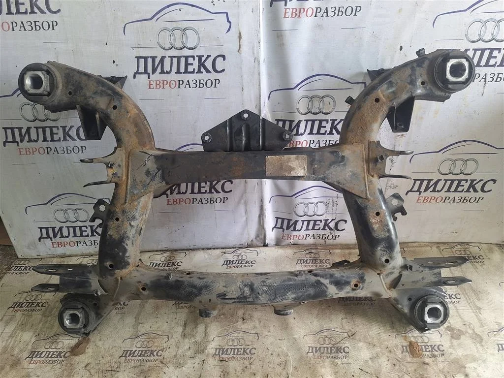 балка BMW X5 E70 2007-2013 - R