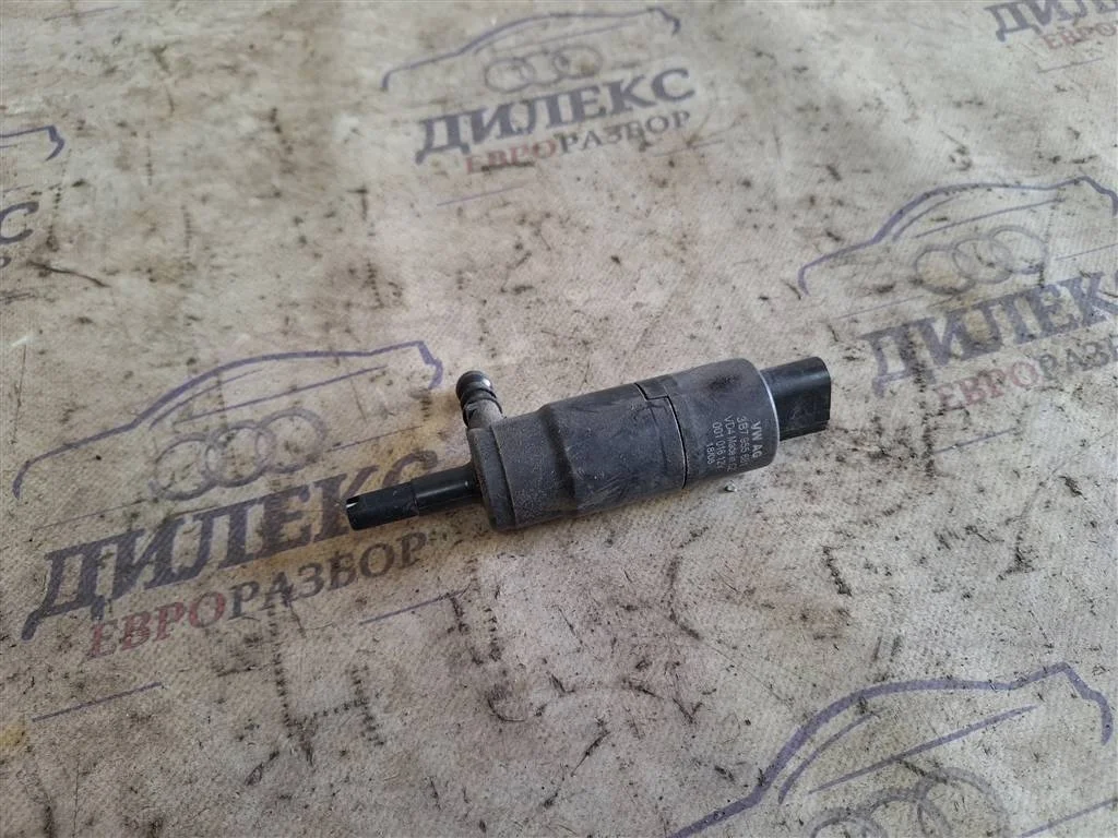 насос омывателя фар VW Passat (B6) 2005-2010 - -