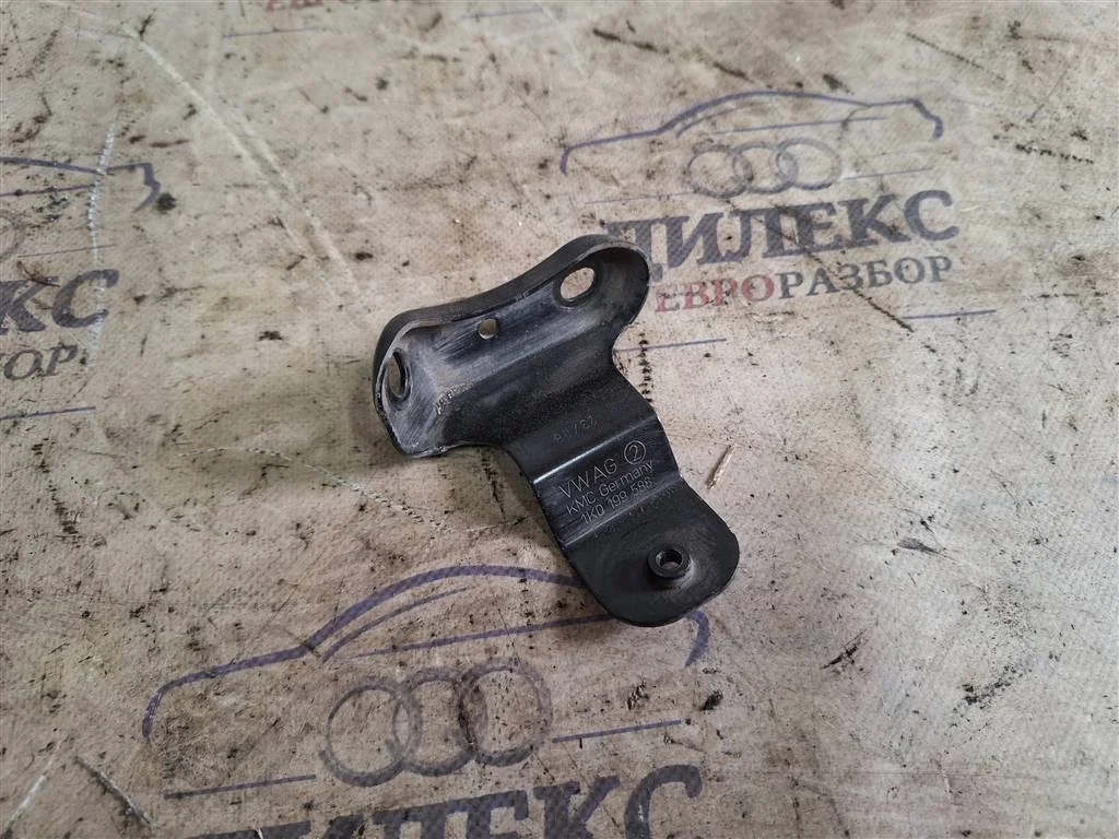 кронштейн двигателя VW Passat (B6) 2005-2010 R -