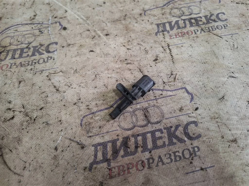 датчик abs VW Passat (B6) 2005-2010 R -