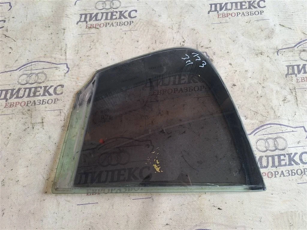 стекло двери  (форточка) VW Passat (B6) 2005-2010 R R