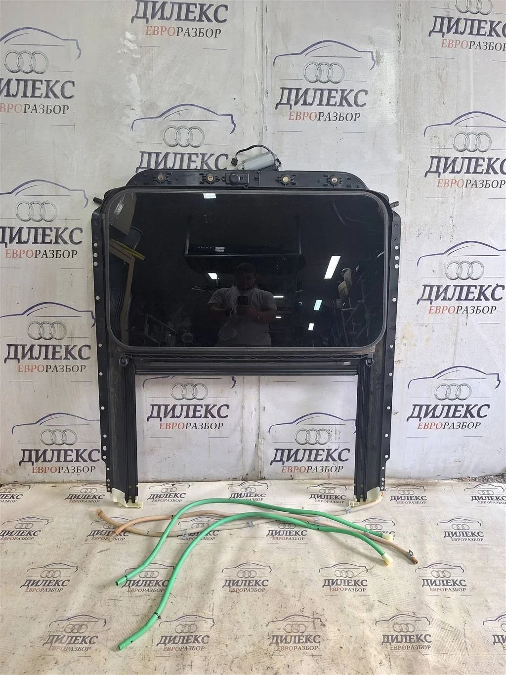 люк в сборе электрический VW Passat (B6) 2005-2010 - -