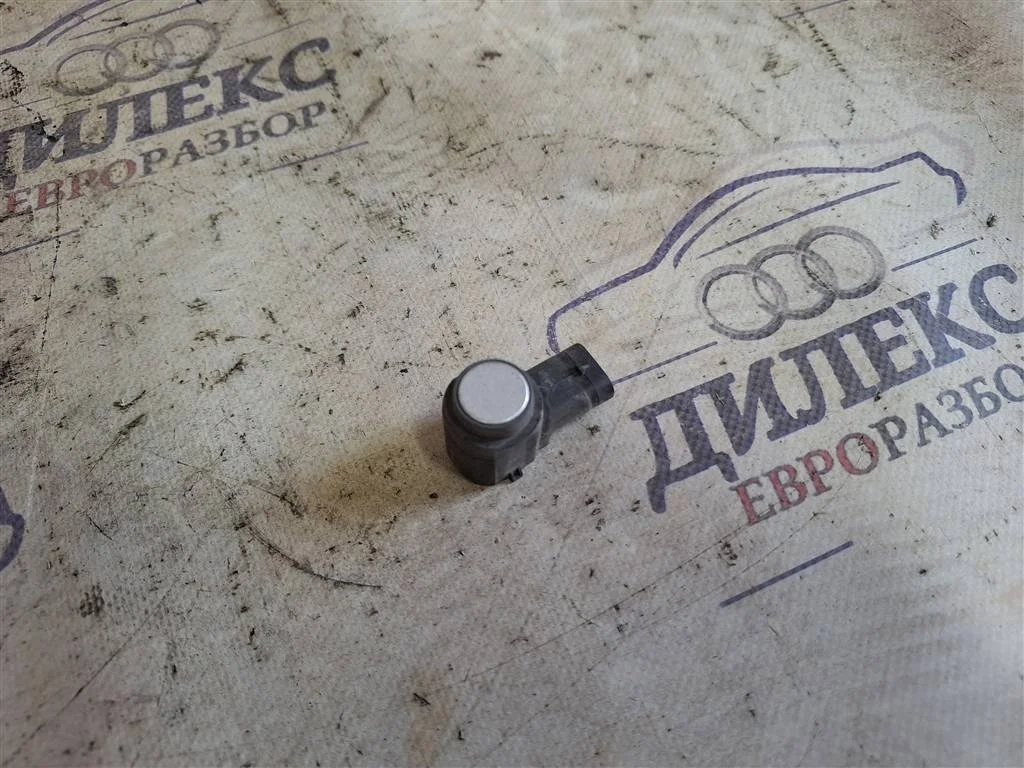 датчик парковки VW Passat (B6) 2005-2010 - -