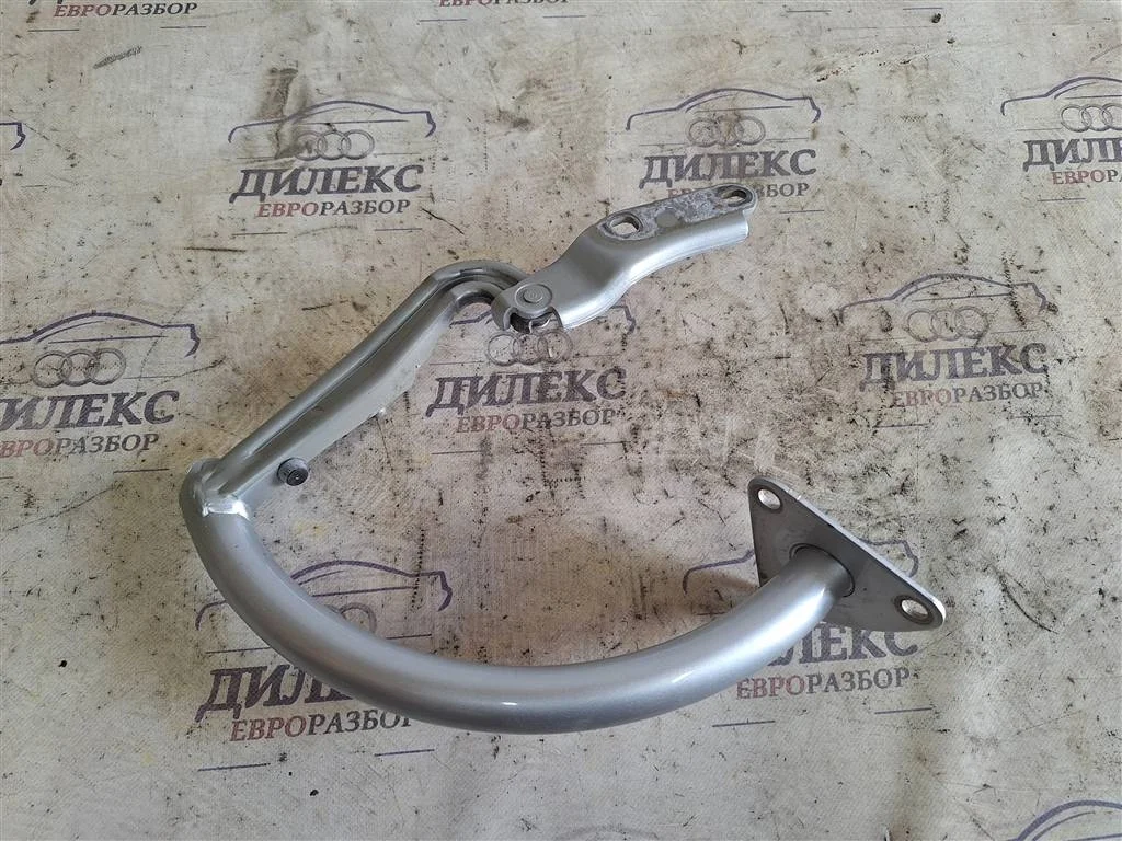 петля крышки багажника VW Passat (B6) 2005-2010 L -