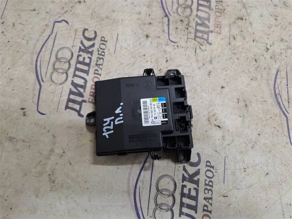 блок комфорта Mercedes Benz M-Class ML 300 CDI 4MATIC - -