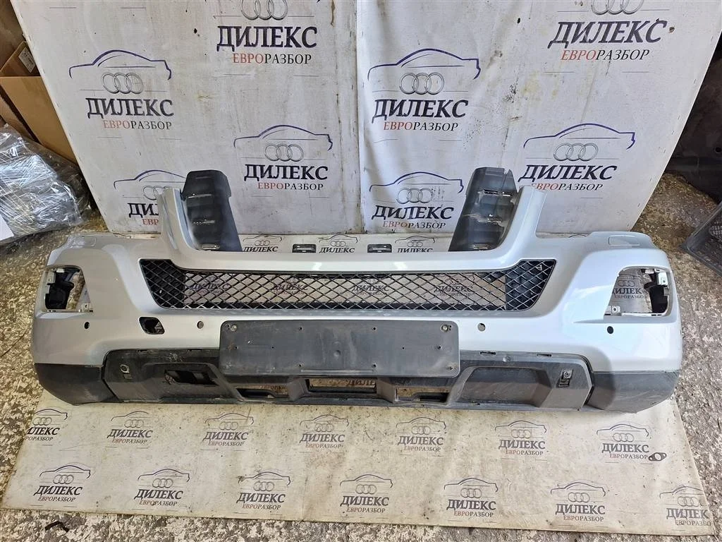 бампер Mercedes Benz M-Class ML 300 CDI 4MATIC - F