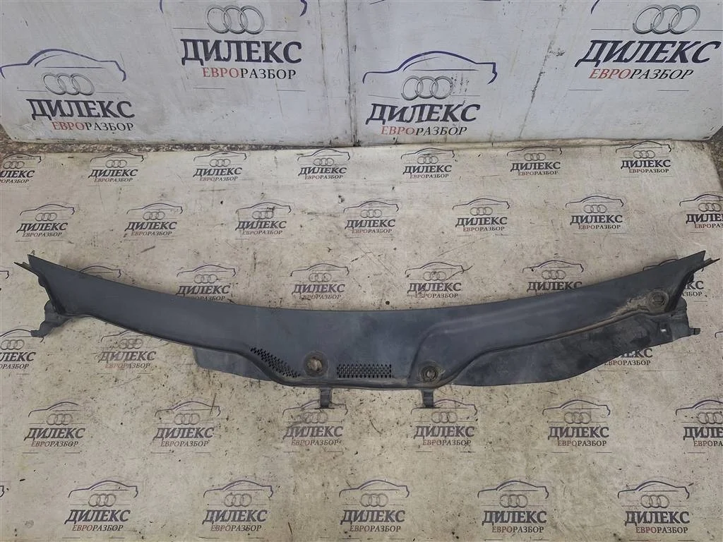 решетка стеклооч. (планка под лобовое стекло) Mercedes Benz M-Class ML 300 CDI 4MATIC - -