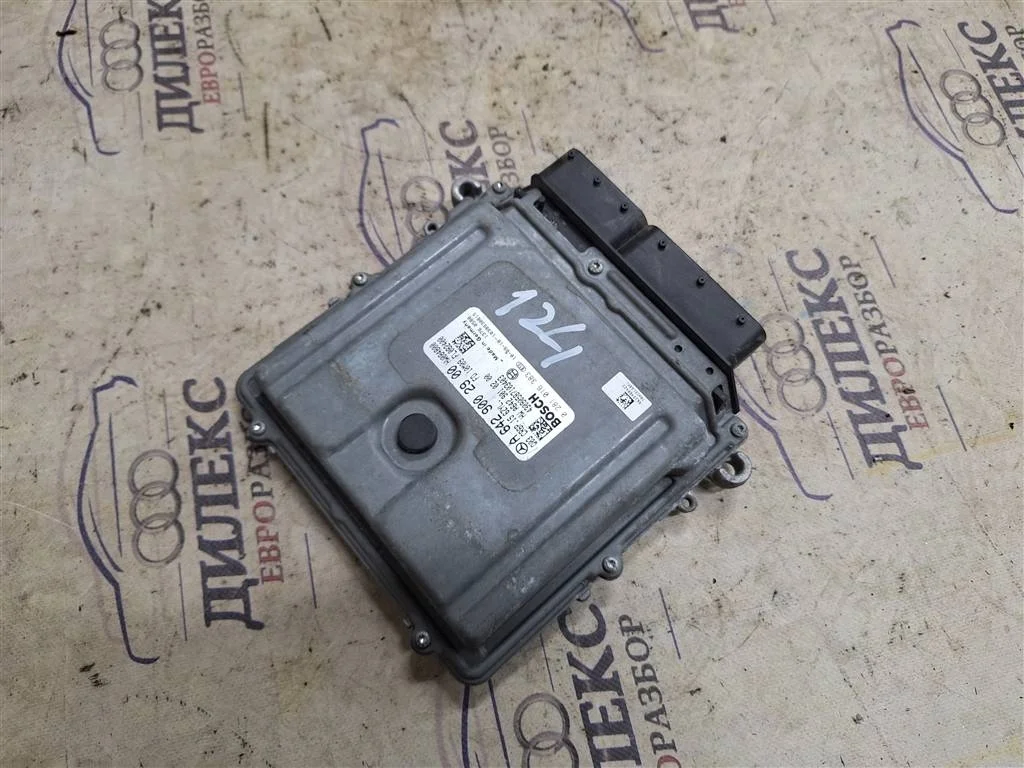 блок управления двигателем Mercedes Benz M-Class ML 300 CDI 4MATIC - -