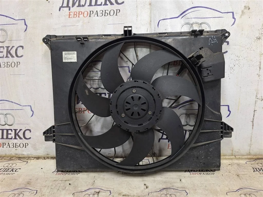 вентилятор радиатора Mercedes Benz M-Class ML 300 CDI 4MATIC - -
