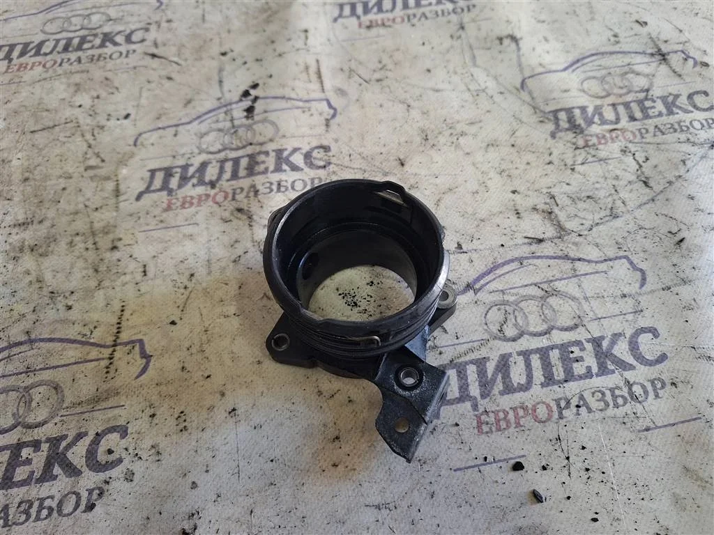 патрубок впускной Mercedes Benz M-Class ML 300 CDI 4MATIC - -