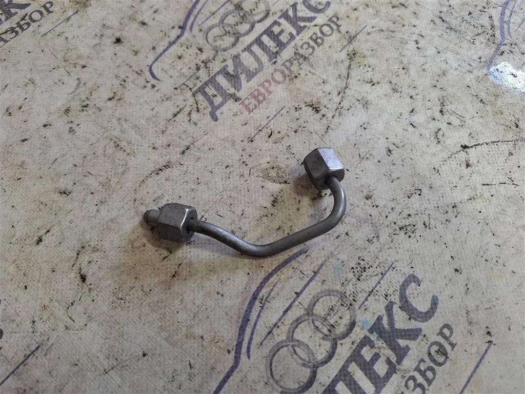 трубка топливная Mercedes Benz M-Class ML 300 CDI 4MATIC - -