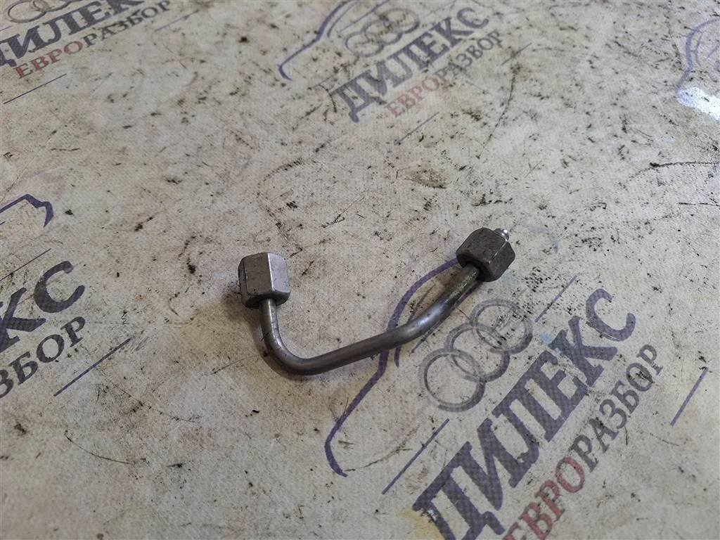 трубка топливная Mercedes Benz M-Class ML 300 CDI 4MATIC - -