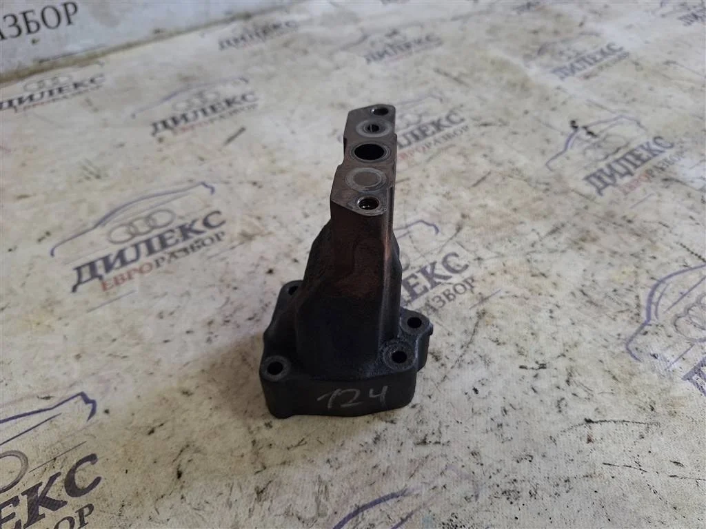 кронштейн (сопут. товар) Mercedes Benz M-Class ML 300 CDI 4MATIC - -