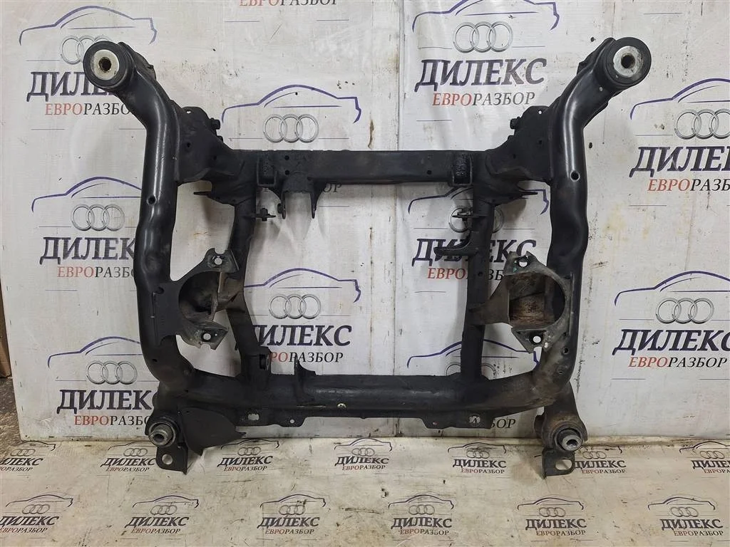 балка подмоторная Mercedes Benz M-Class ML 300 CDI 4MATIC - -