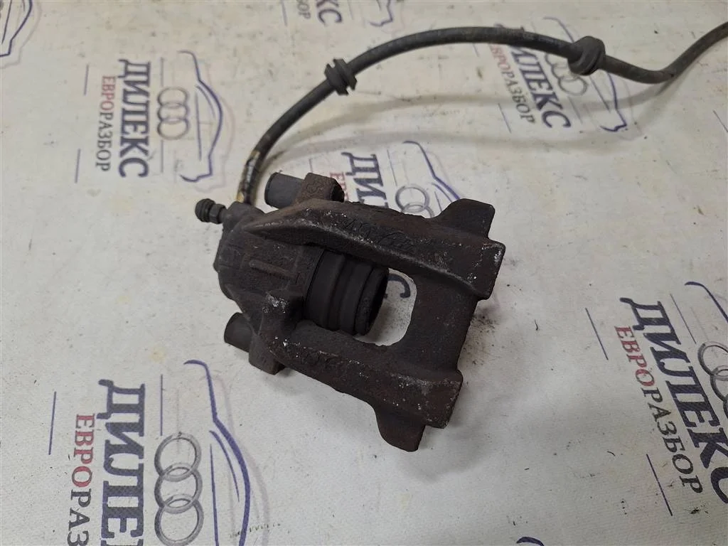 суппорт тормозной Mercedes Benz M-Class ML 300 CDI 4MATIC L R