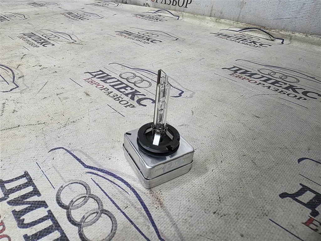 ксеноновая лампа VW Passat (B6) 2005-2010 - -