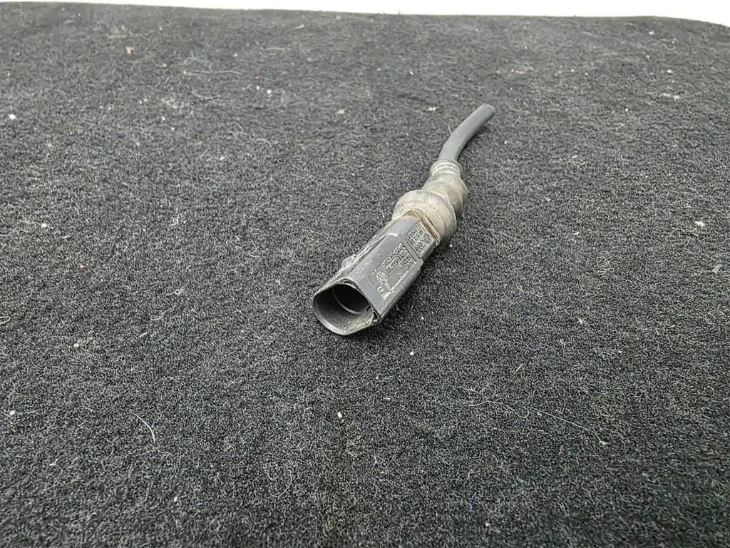 разъем Audi  - -