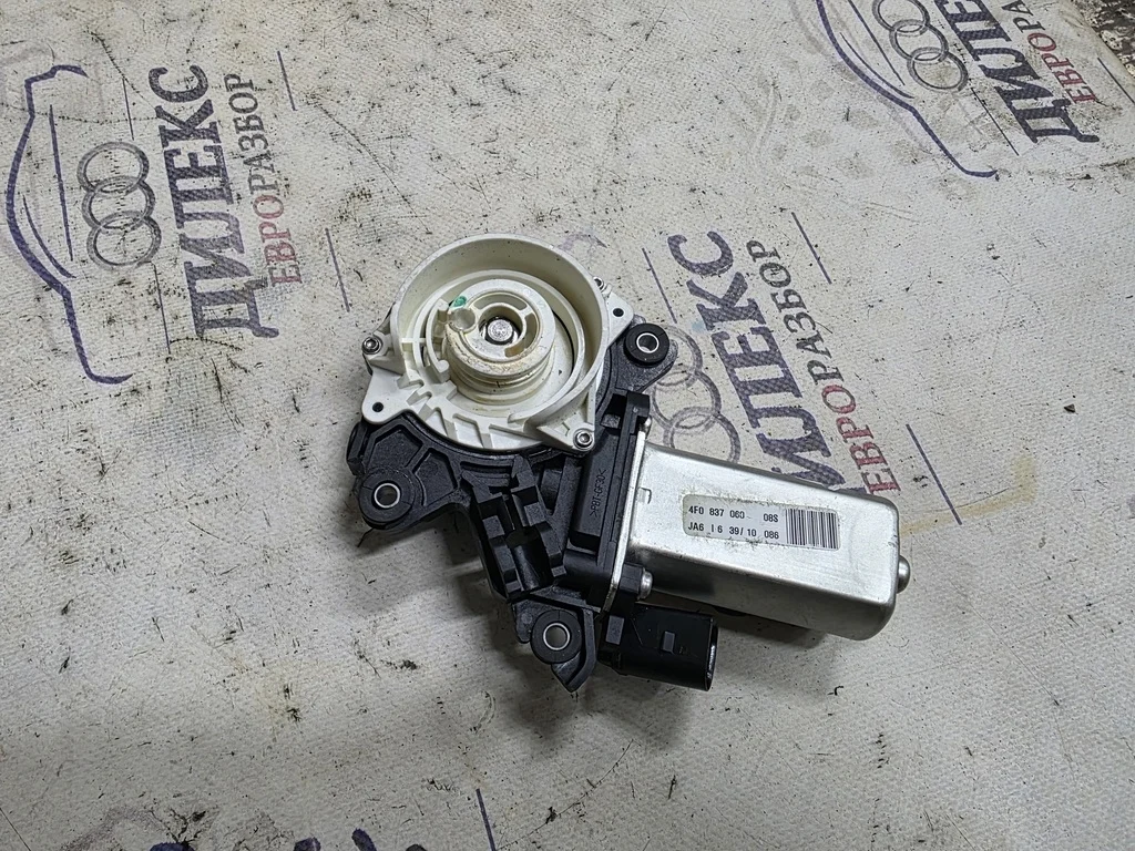 доводчик двери Audi A8 [4H] 2010> - -