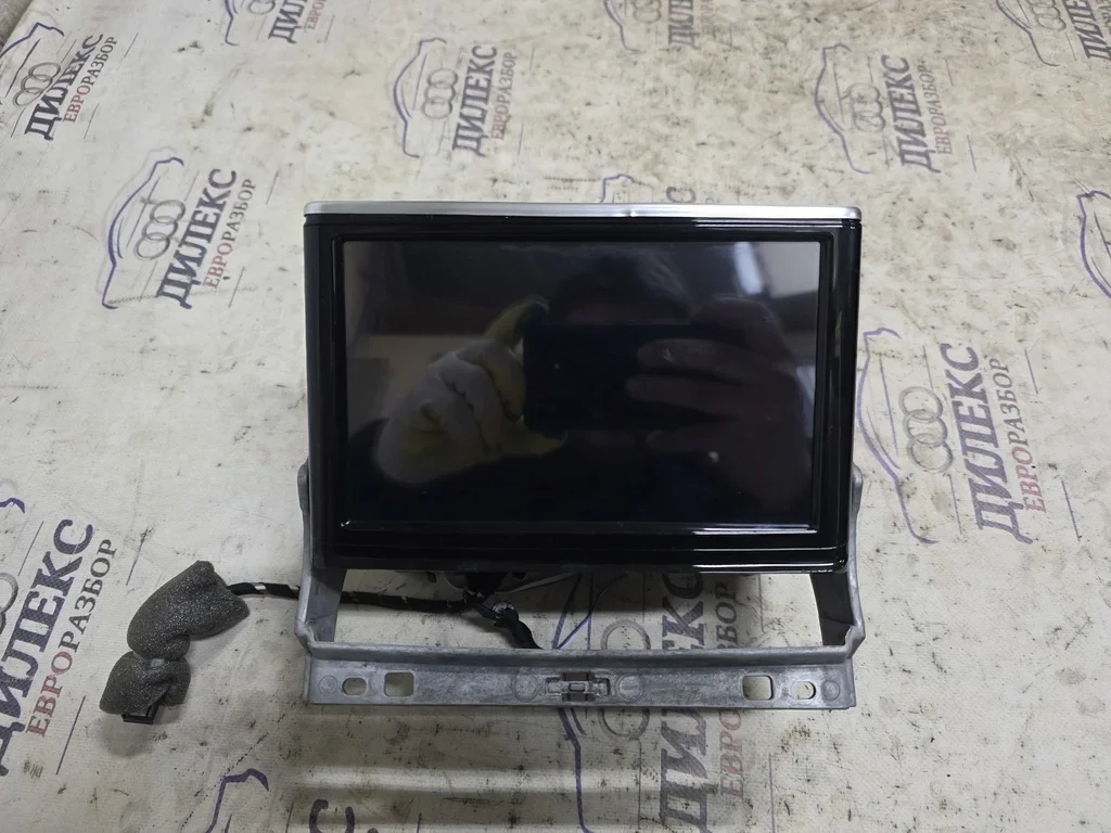 дисплей информационный Audi A8 [4H] 2010> - -