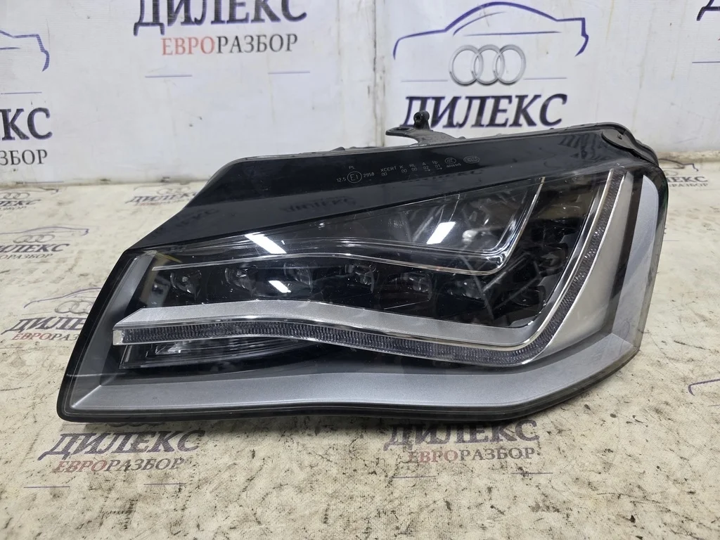 фара Audi A8 [4H] 2010> L -