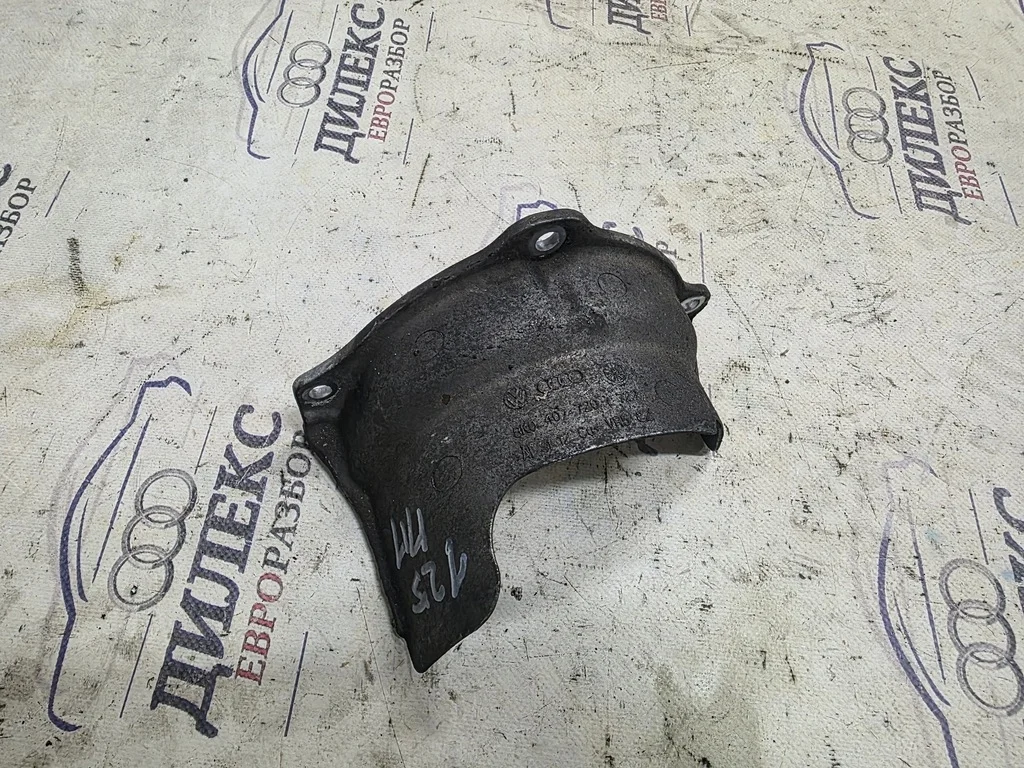 пыльник Audi A8 [4H] 2010> - -