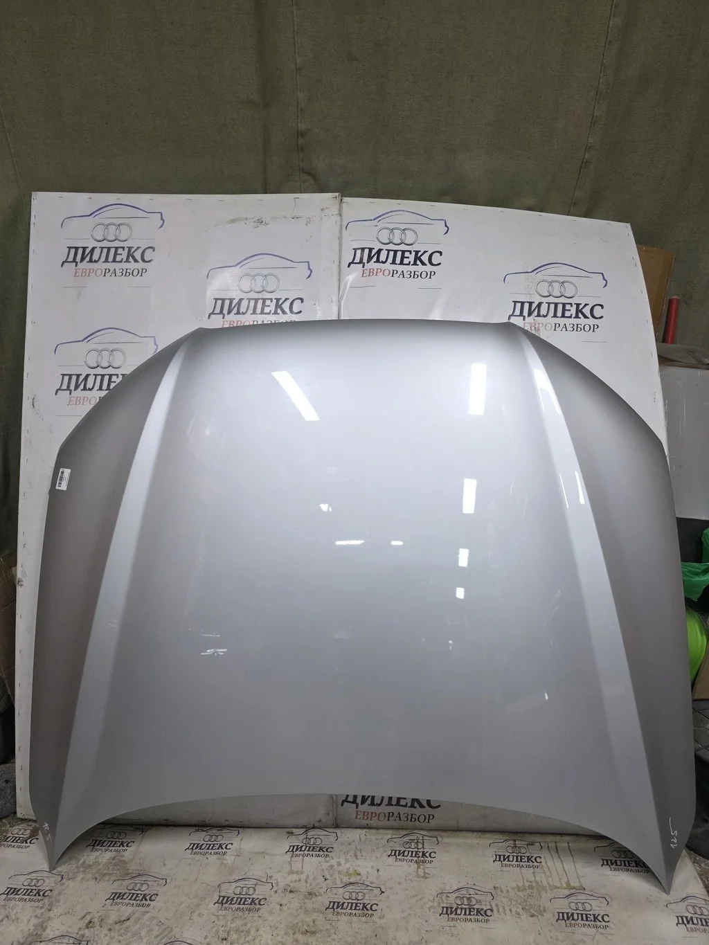 капот Audi A8 [4H] 2010> - -