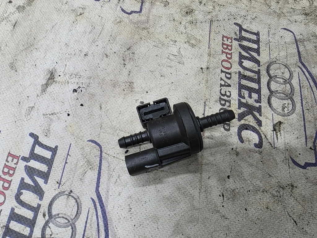 клапан вентиляции топливного бака Audi A8 [4H] 2010> - -