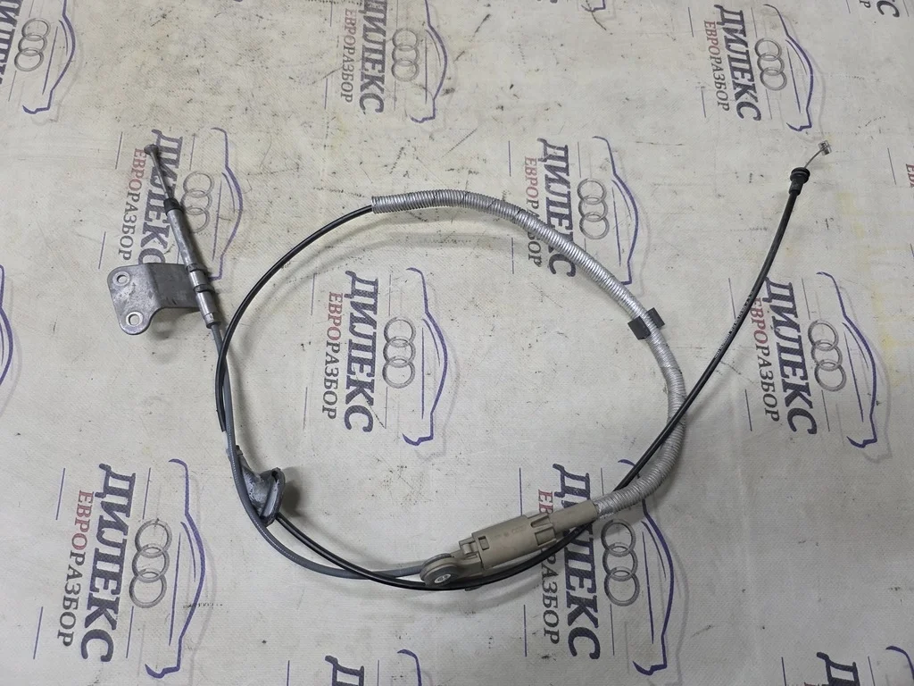 трос кпп Audi A8 [4H] 2010> - -