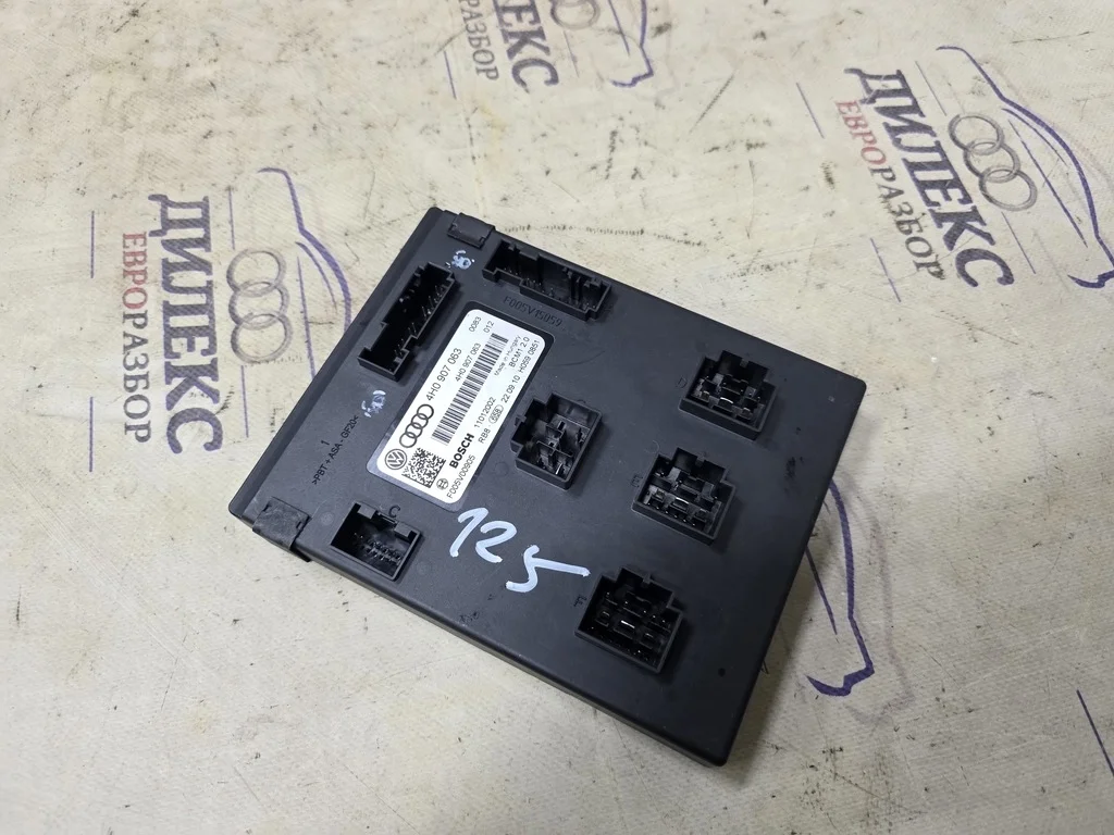 блок управления бортовой сети Audi A8 [4H] 2010> - -