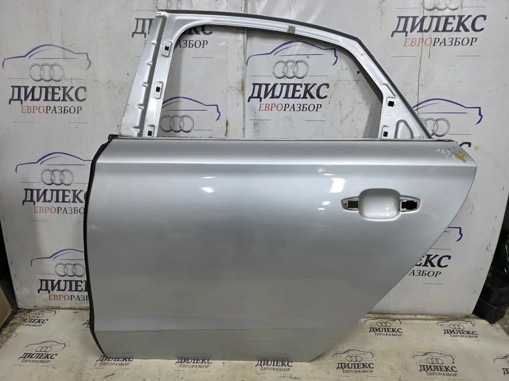 дверь Audi A8 [4H] 2010> L R