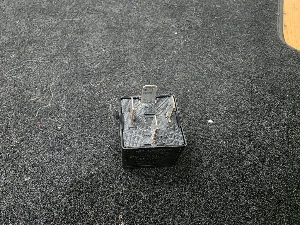 реле Audi A8 [4H] 2010> - -