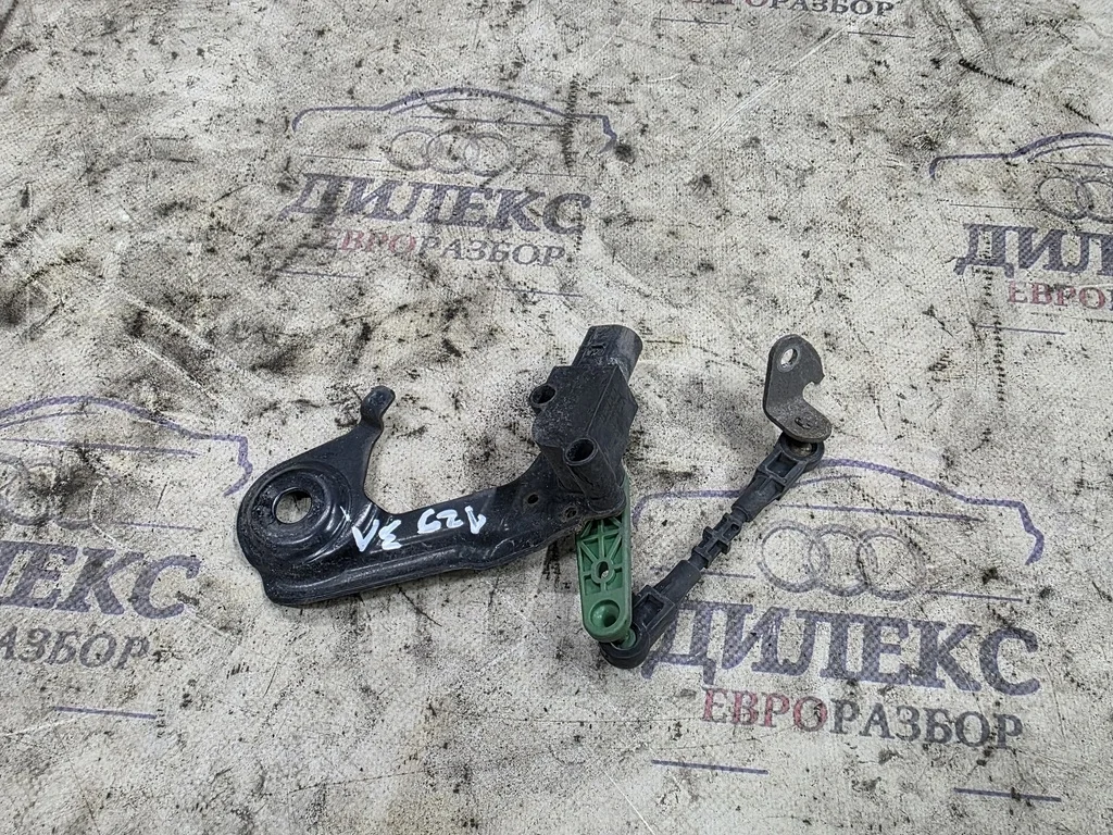 датчик регулировки дорож. просвета Audi A8 [4H] 2010> - -