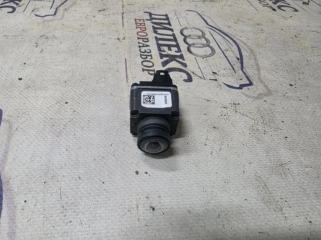 камера Audi Q7 2005-2015 - -
