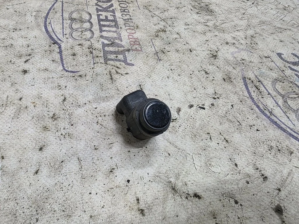 датчик парковки Audi Q7 2005-2015 - -