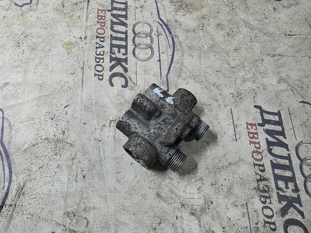 термостат Audi Q7 2005-2015 - -