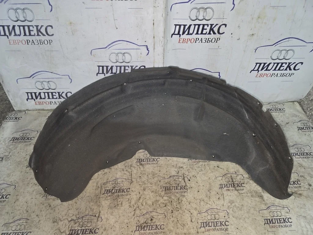 подкрылок Audi Q7 2005-2015 L R