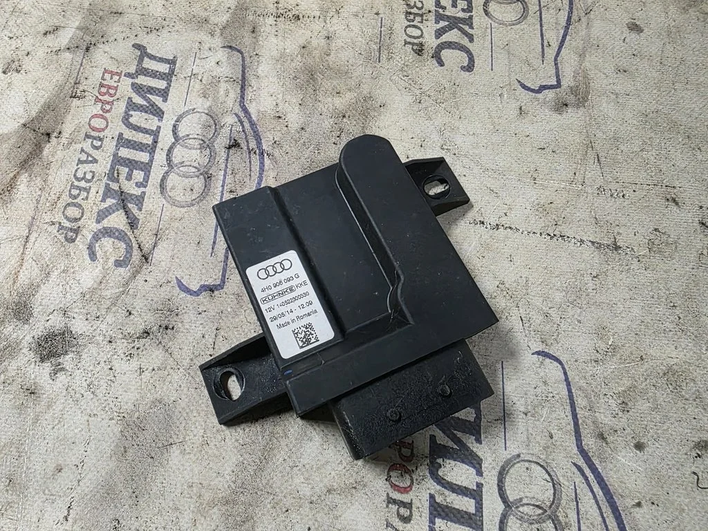 блок управления топливного насоса Audi Q7 2005-2015 - -