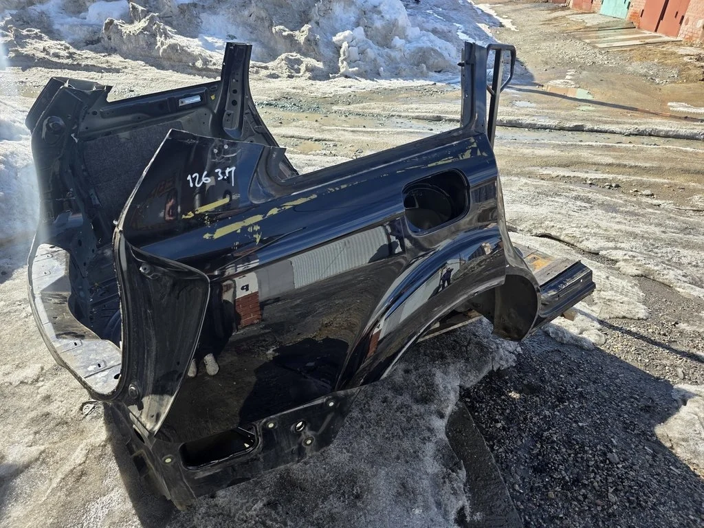 крыло Audi Q7 2005-2015 R R