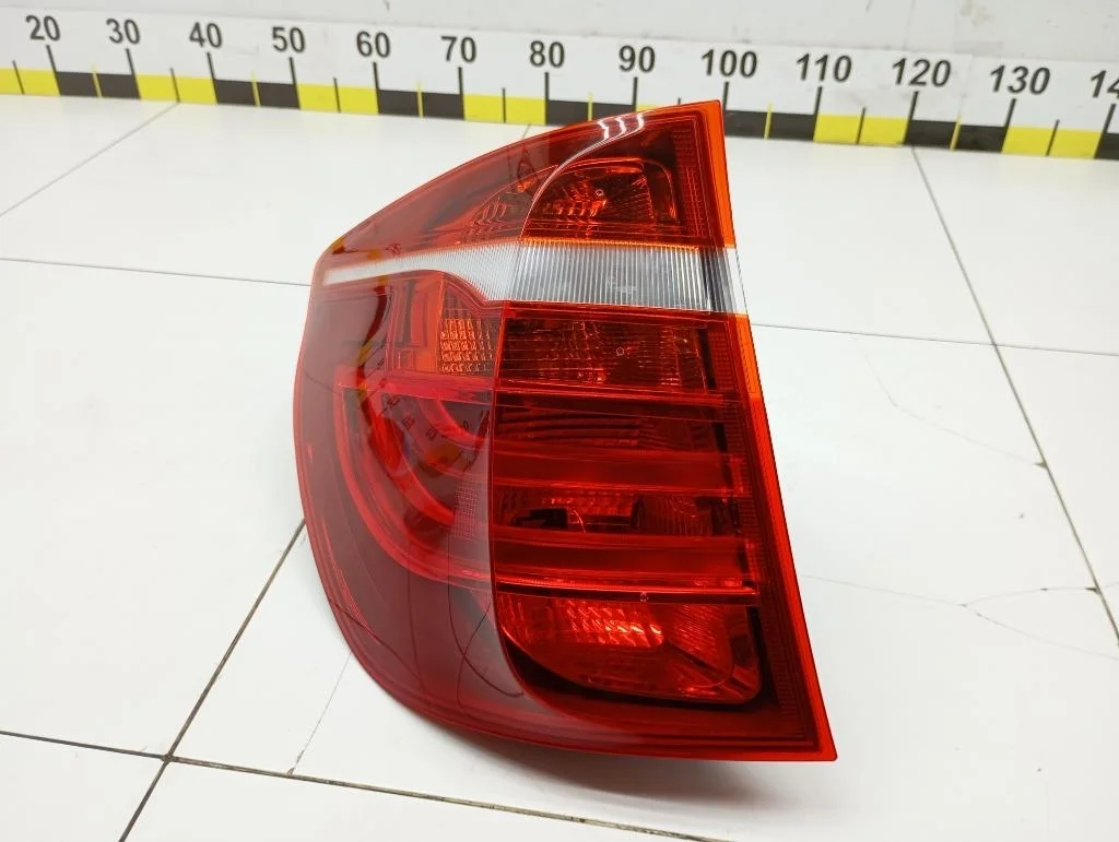 Фонарь задний наружный левый BMW X3 F25