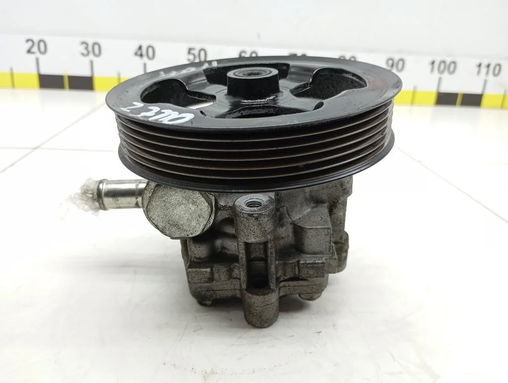 Насос гидроусилителя Mitsubishi Outlander 2 CW