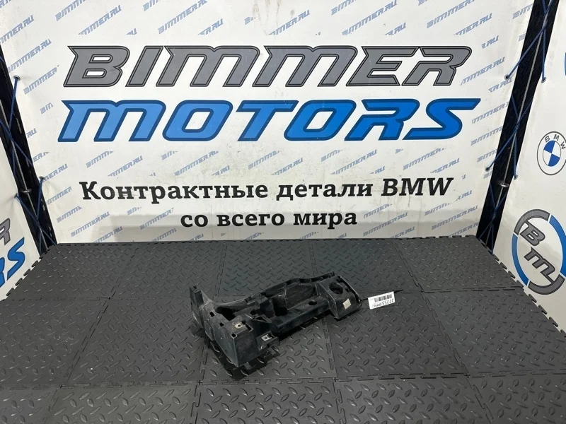 Кронштейн заднего бампера BMW X5M 2013 Е70