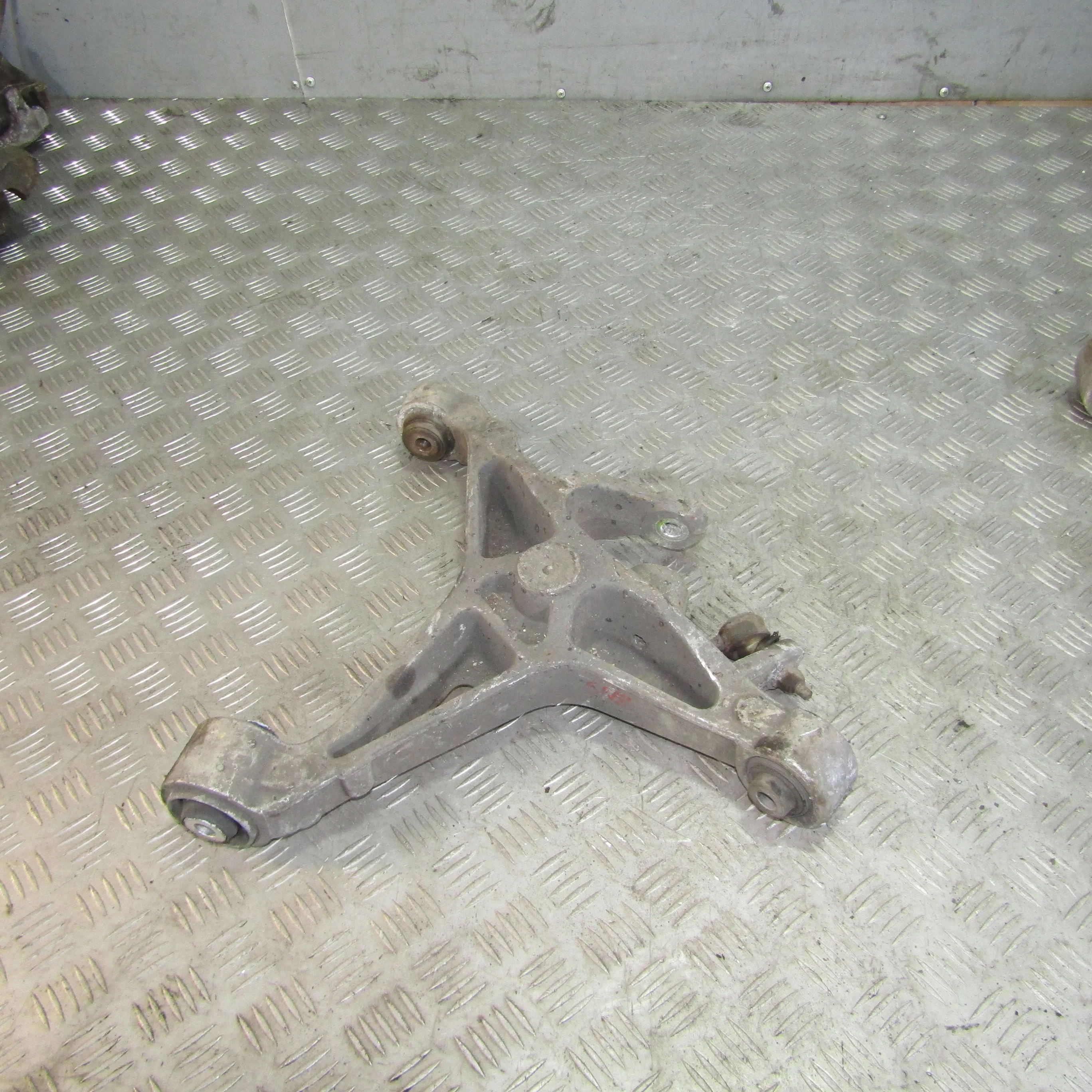 Рычаг задний нижний правый JAGUAR XF I рестайлинг