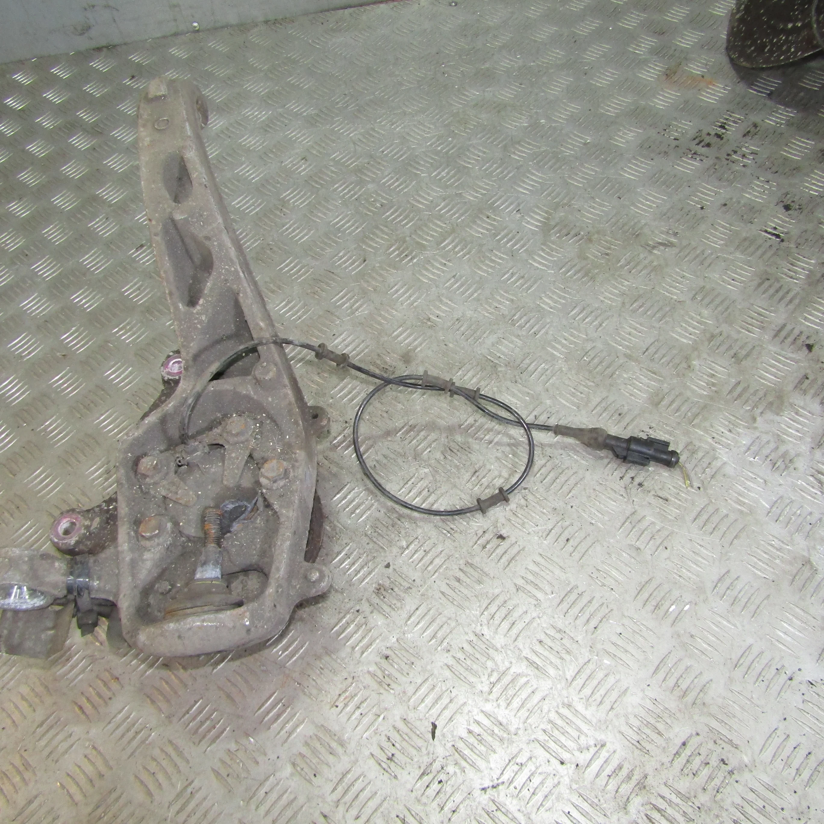 Датчик ABS передний JAGUAR XF I рестайлинг (2011—