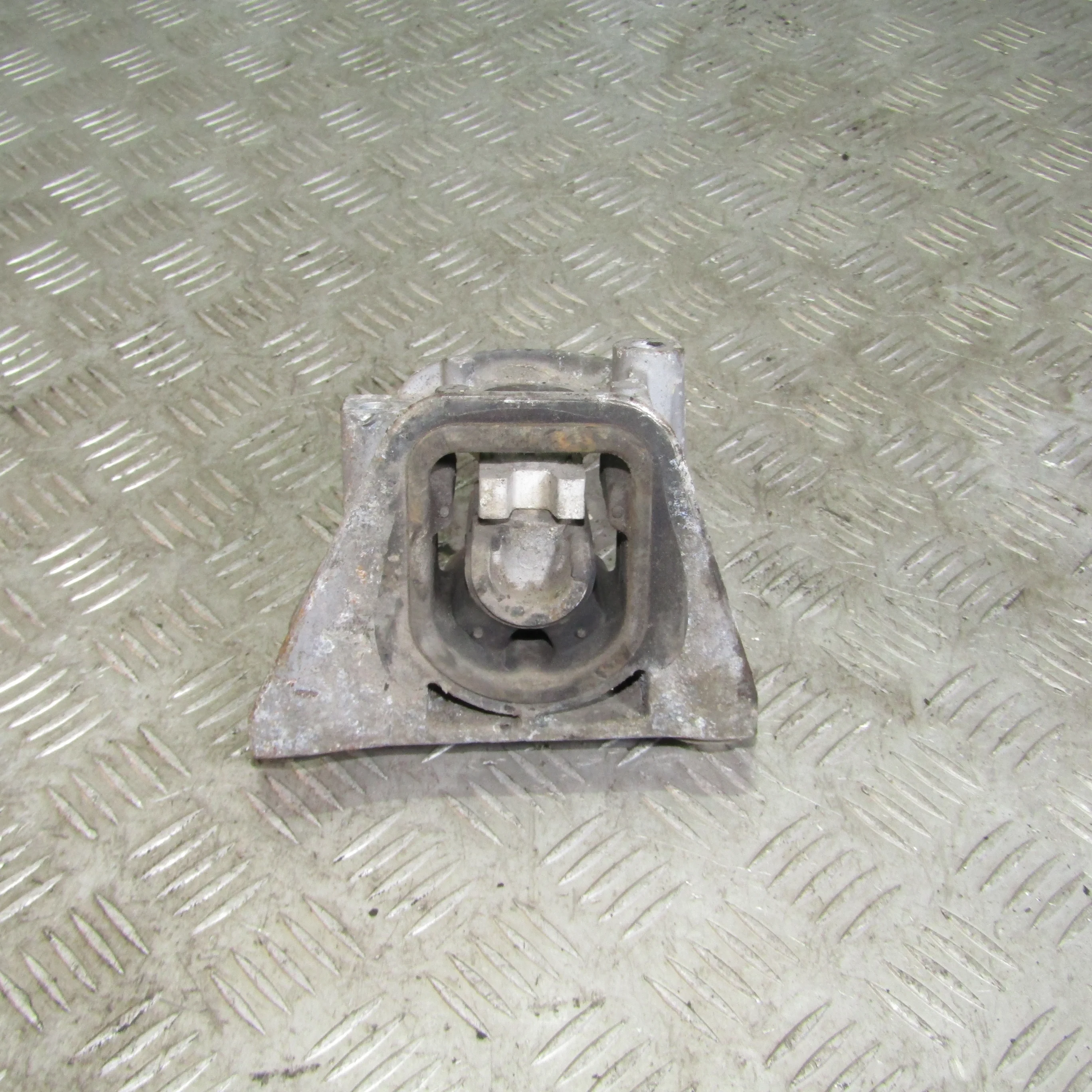 Опора КПП левая HONDA Civic VIII (2005—2009)