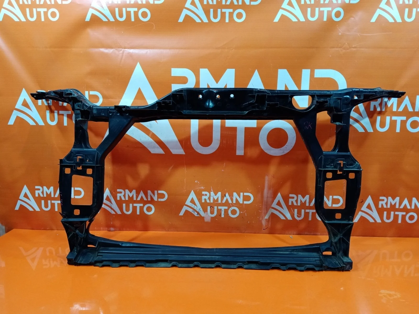 Панель передняя (суппорт радиатора) Audi Q5 2008-2017 8R