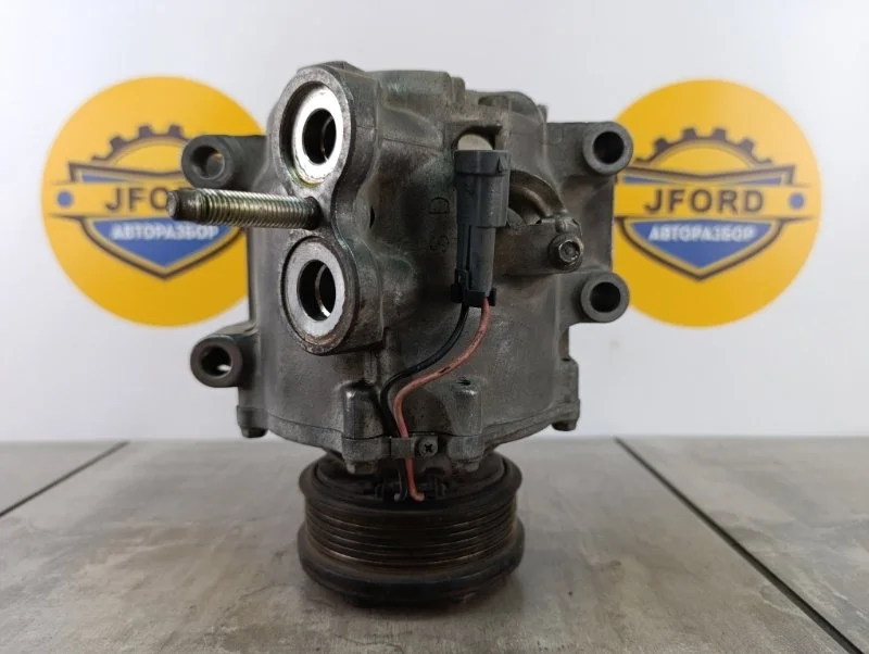 Компрессор кондиционера Chevrolet TrailBlazer 2007 GMT360