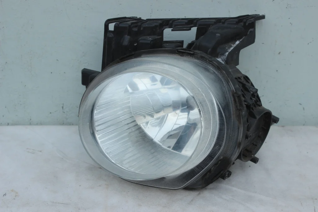 Фара левая Nissan Juke 11-14