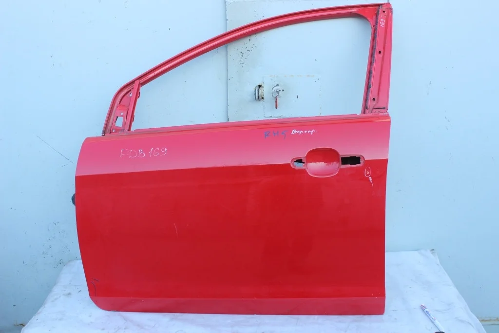 Дверь передняя левая Ford Focus 2 FДВ169