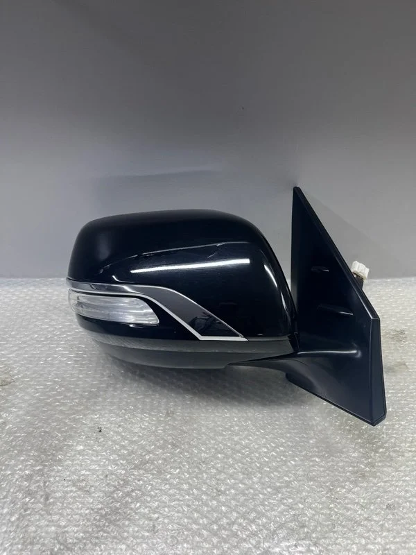 Зеркало правое электрическое TOYOTA Land Cruiser 2019 8791060R63 URJ202 1VD-FTV 4.5