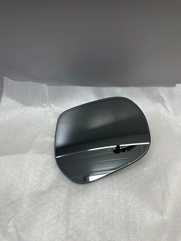 Зеркальный элемент TOYOTA Land Cruiser 2015 8793160B70 URJ200 1VD-FTV 4.5, правый